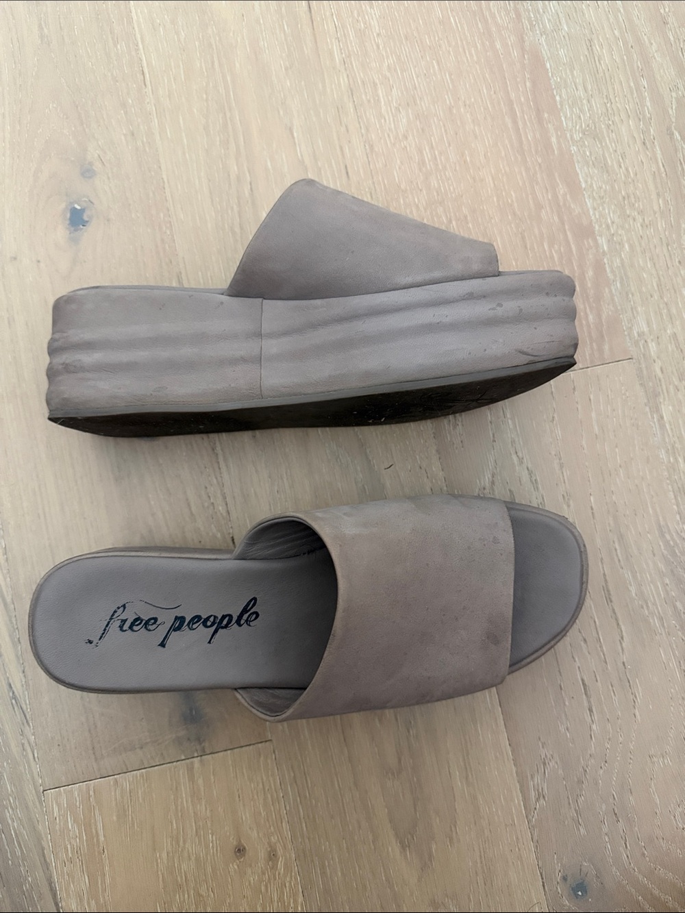 Free People Platform Slides - Picture 2 of 4